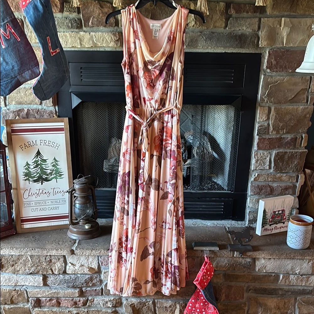 Floral Sleeveless Maxi Dress - Multicolor